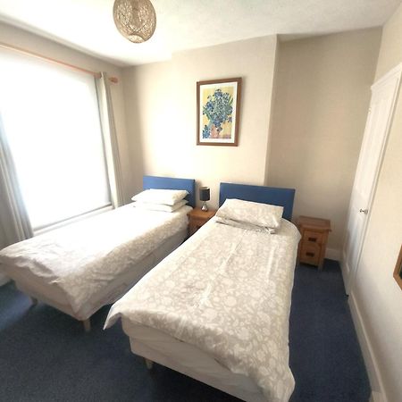 Comfortable Victorian 3 Bedroom Semi-Detached House With Fast Wi-Fi Sittingbourne Eksteriør billede
