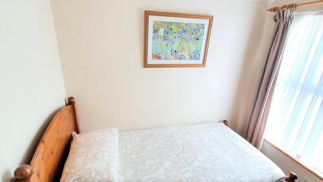 Comfortable Victorian 3 Bedroom Semi-Detached House With Fast Wi-Fi Sittingbourne Eksteriør billede