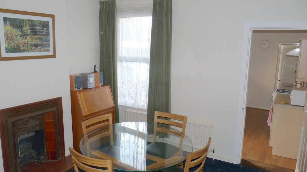 Comfortable Victorian 3 Bedroom Semi-Detached House With Fast Wi-Fi Sittingbourne Eksteriør billede
