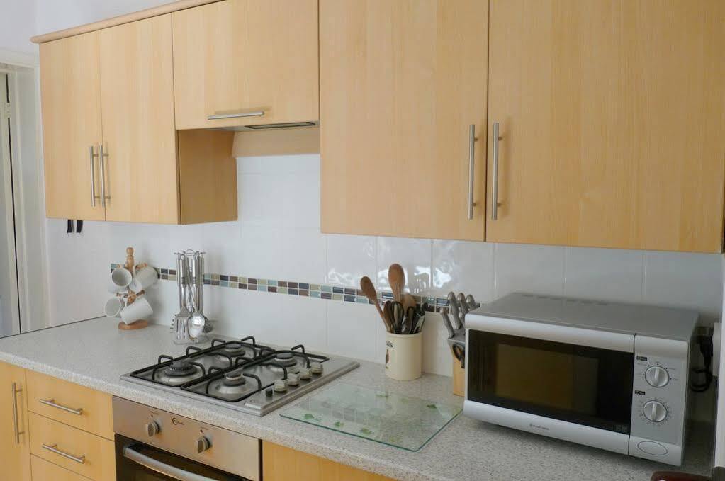 Comfortable Victorian 3 Bedroom Semi-Detached House With Fast Wi-Fi Sittingbourne Eksteriør billede
